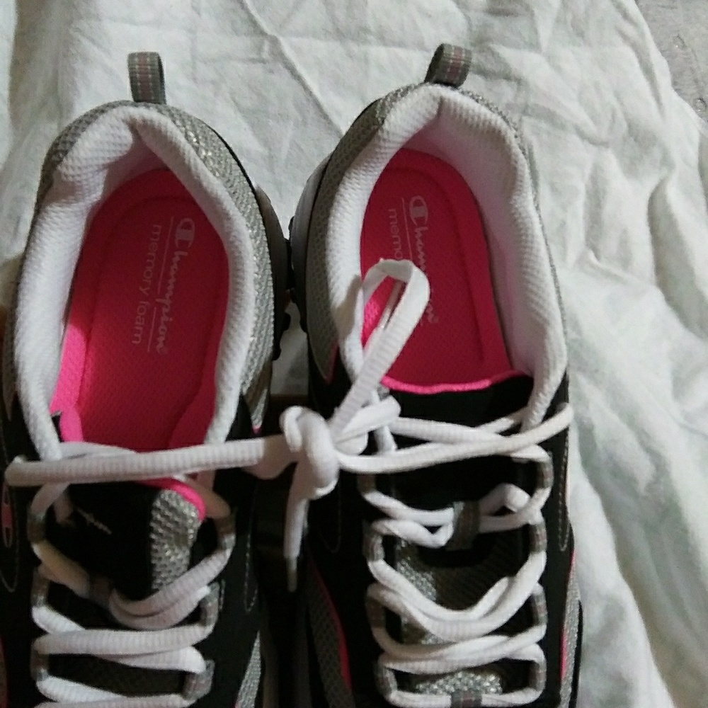Women champion shoes